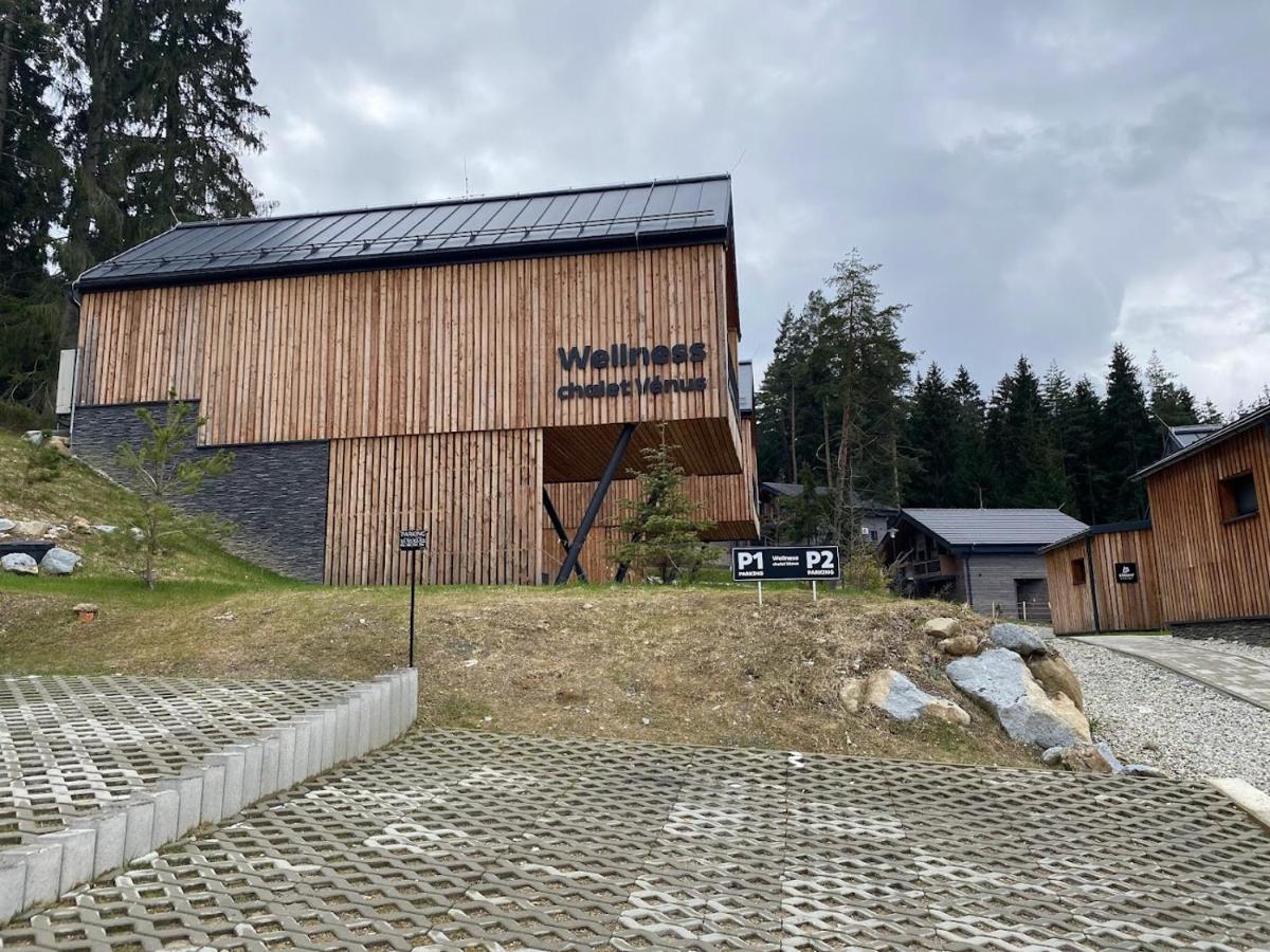 Wellness Chalet Venus Липтовски-Микулаш Экстерьер фото